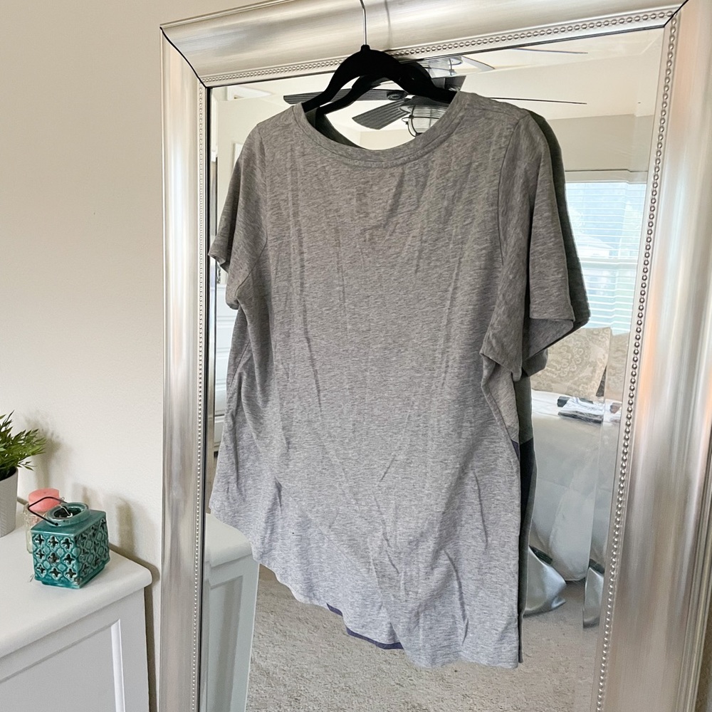 Nike Tee - Picture 4 of 4